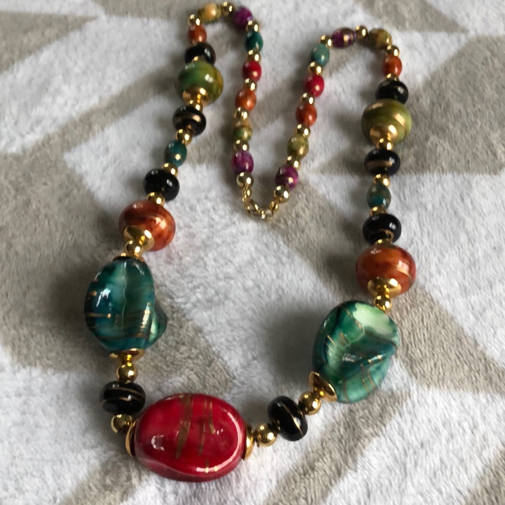 Multicolored necklace